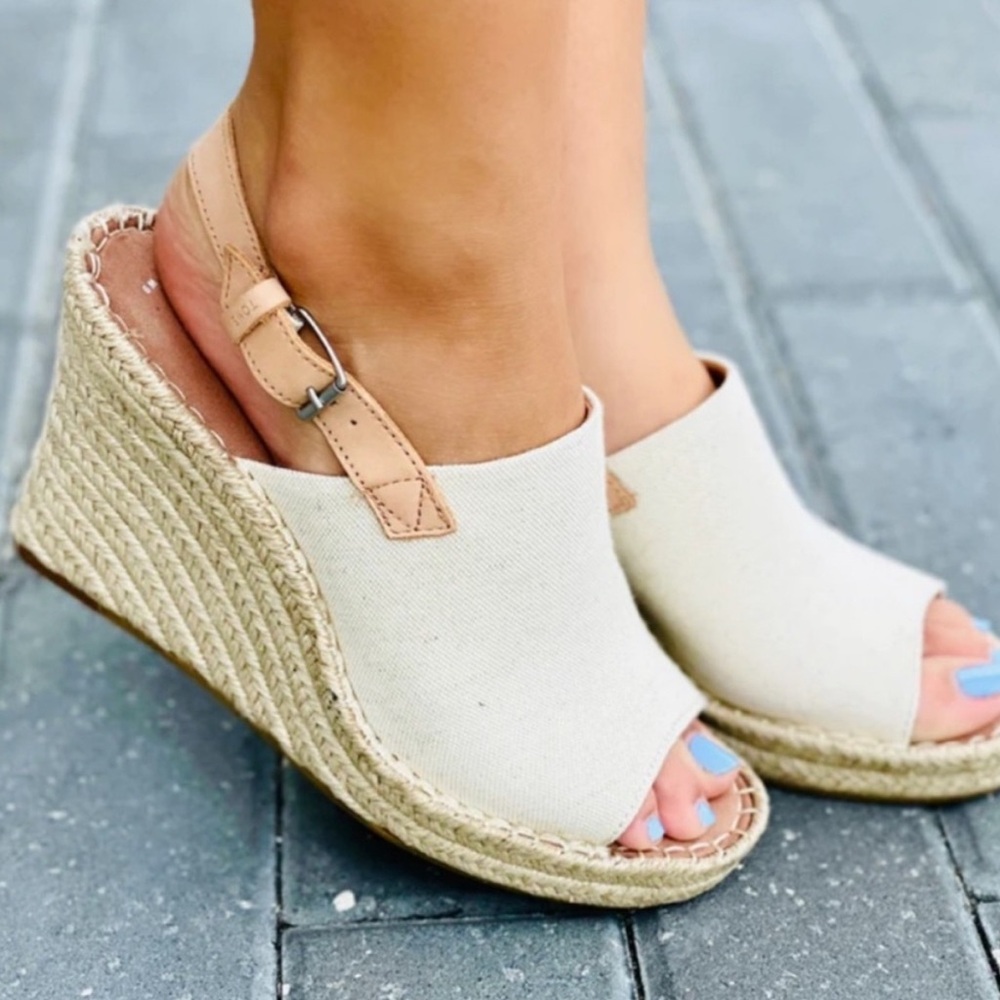 Toms Cream and Tan Espadrille Wedges